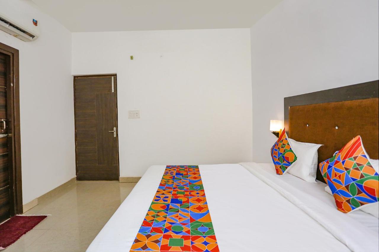 Fabhotel The Prasiddh Агра Экстерьер фото