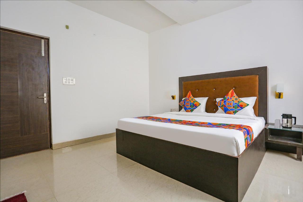Fabhotel The Prasiddh Агра Экстерьер фото