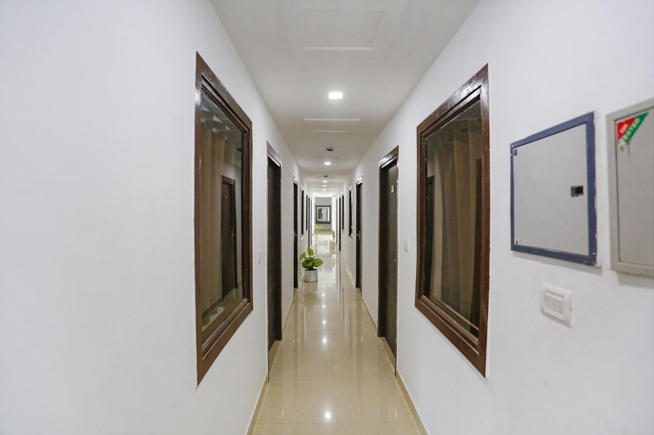 Fabhotel The Prasiddh Агра Экстерьер фото